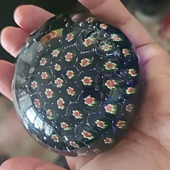 Multi millefiori glass paperweight - Picture 2 of 7